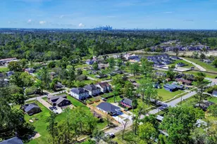 8106 Locksley St, Houston, TX 77078 - Photo 40