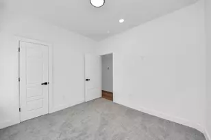 8106 Locksley St, Houston, TX 77078 - Photo 24