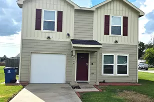 2009 6th St, Hempstead, TX 77445 - Photo 1