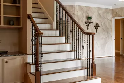 23 Saint Simons Court, Sugar Land, TX 77479 - Photo 6