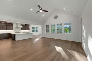 129 Roebuck Ln, New Waverly, TX 77358 - Photo 8