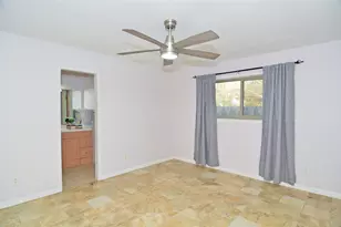 1716 Dolphin Dr, Seabrook, TX 77586 - Photo 10