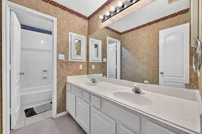 110 Annes Way, Stafford, TX 77477 - Photo 36