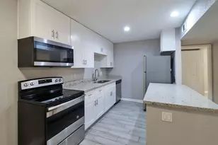 5929 Queensloch Dr, Houston, TX 77096 - Photo 2