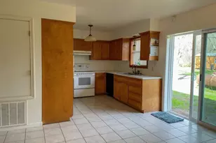 401 Anderson Rd, Cuero, TX 77954 - Photo 8