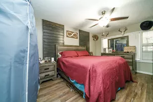 208 E Center St, White Oak, TX 75693 - Photo 8