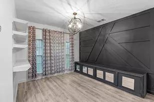 11303 Wilkenberg Dr, Houston, TX 77066 - Photo 2