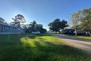 603 Bryan St, Damon, TX 77430 - Photo 10