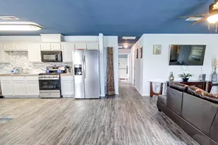 641 4th St, Dickinson, TX 77539 - Photo 12