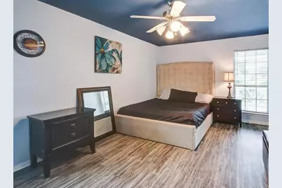 641 4th Street, Dickinson, TX 77539 - Photo 16