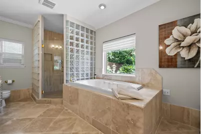 5702 Boyce Springs Drive, Houston, TX 77066 - Photo 16