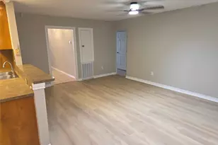 5926 Black Maple Ln, Houston, TX 77088 - Photo 10