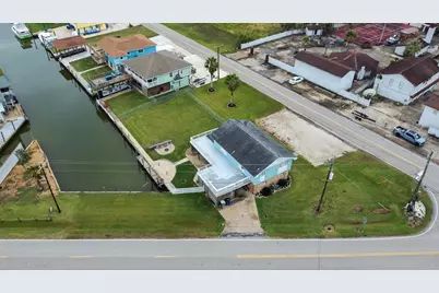 1503 Blue Water Drive, Freeport, TX 77541 - Photo 2