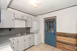 1503 Blue Water Dr, Freeport, TX 77541 - Photo 10