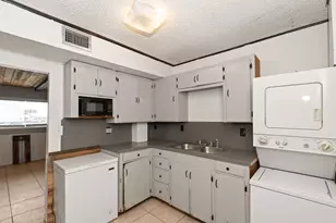 1503 Blue Water Dr, Freeport, TX 77541 - Photo 36