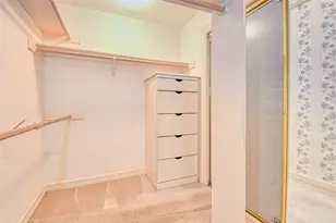 2 Woodmere Pl, Spring, TX 77381 - Photo 12