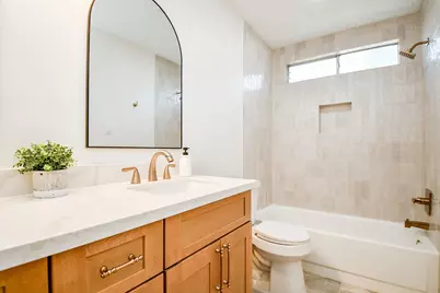 21 Edgewood Forest Ct, The Woodlands, TX 77381 - Photo 20