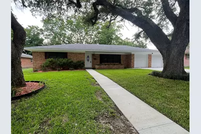 1704 Richardson Lane, Baytown, TX 77520 - Photo 2