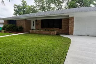 1704 Richardson Ln, Baytown, TX 77520 - Photo 4