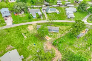 275 Adams Arcade, Livingston, TX 77351 - Photo 30