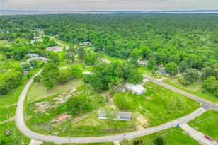 275 Adams Arcade, Livingston, TX 77351 - Photo 34