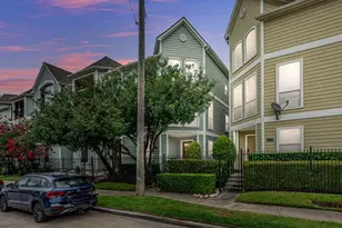 1712 Bevis St, Houston, TX 77008 - Photo 2