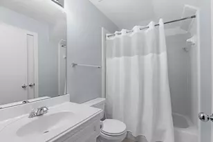 1712 Bevis St, Houston, TX 77008 - Photo 8