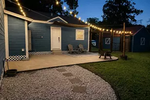 305 S 15th St, West Columbia, TX 77486 - Photo 24
