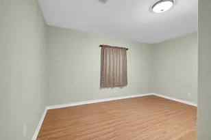 305 S 15th St, West Columbia, TX 77486 - Photo 18