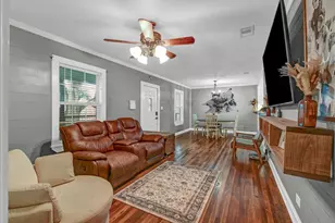 305 S 15th St, West Columbia, TX 77486 - Photo 4