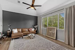 720 Mountain View Dr, Montgomery, TX 77356 - Photo 36