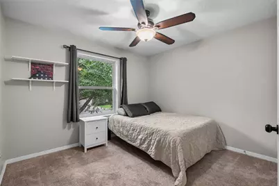2111 Village Dale Avenue, Houston, TX 77059 - Photo 36