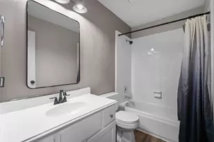 2111 Village Dale Ave, Houston, TX 77059 - Photo 38