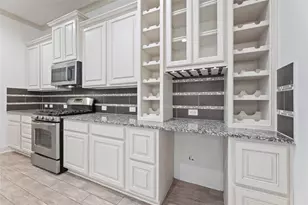 1184 Nelson Falls Ln, Houston, TX 77008 - Photo 12