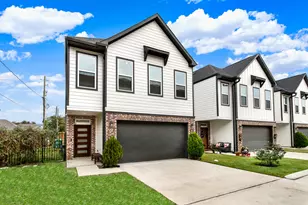 6635 T C Jester Blvd, Houston, TX 77007 - Photo 1