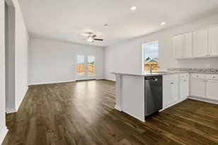 708 Jasmine Rdg Ln, Waller, TX 77484 - Photo 6