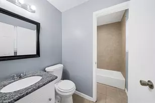11202 Waxwing St, Houston, TX 77035 - Photo 6