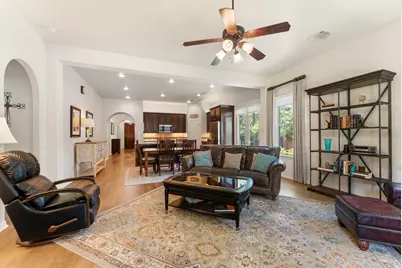 2706 Cassini Court, The Woodlands, TX 77381 - Photo 10