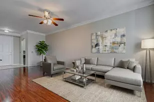 7575 Kirby Dr, Houston, TX 77030 - Photo 2