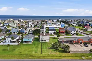 13684 Mutiny Ln, Galveston, TX 77554 - Photo 44