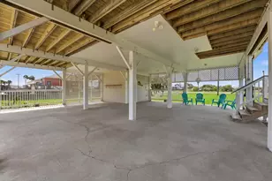 13684 Mutiny Ln, Galveston, TX 77554 - Photo 32