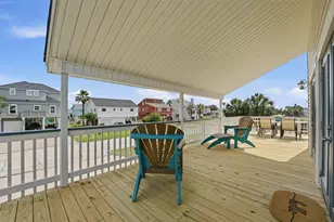 13684 Mutiny Ln, Galveston, TX 77554 - Photo 12