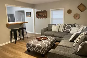 421 Perkins Ave, League City, TX 77573 - Photo 1