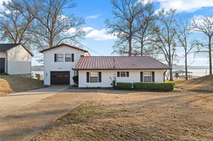 288 Clay Banks Dr, Hemphill, TX 75948 - Photo 1