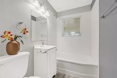 5009 Bataan Road, Houston, TX 77033 - Photo 22