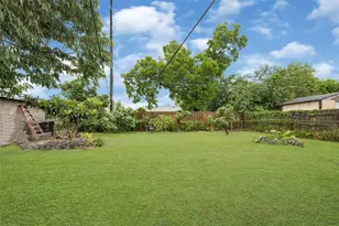 5009 Bataan Rd, Houston, TX 77033 - Photo 4
