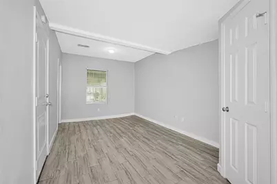 5009 Bataan Road, Houston, TX 77033 - Photo 16