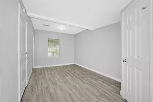 5009 Bataan Rd, Houston, TX 77033 - Photo 16
