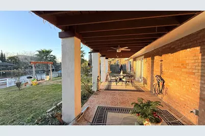 2417 Gerol Drive, Galveston, TX 77551 - Photo 32