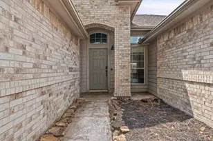 13438 Yaupon Holly Ln, Houston, TX 77044 - Photo 2